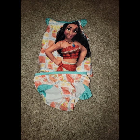 Bathing suit - Picture 1 of 1